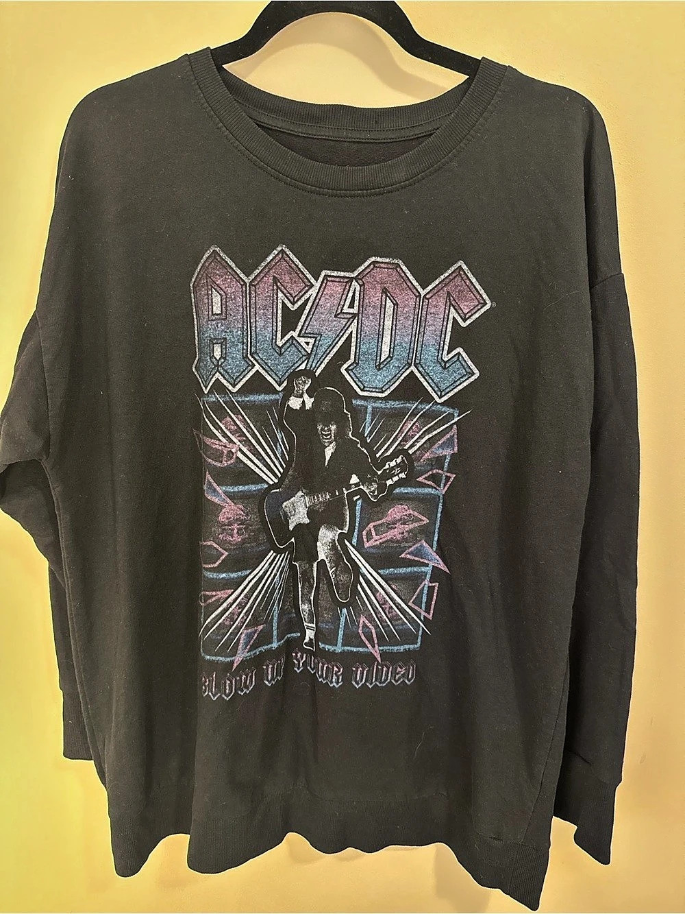 AC/DC Women's Blow Up Your Video Black Graphic Rock Band Sweatshirt Size 1X